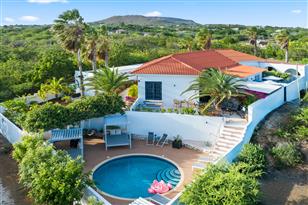 Juan Luis 16, Willemstad